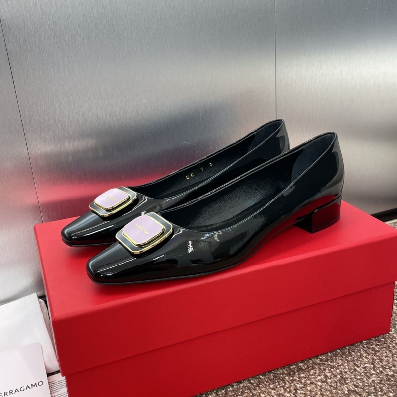 Ferragamo flat shoes